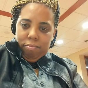 Meet your Posher, Holly